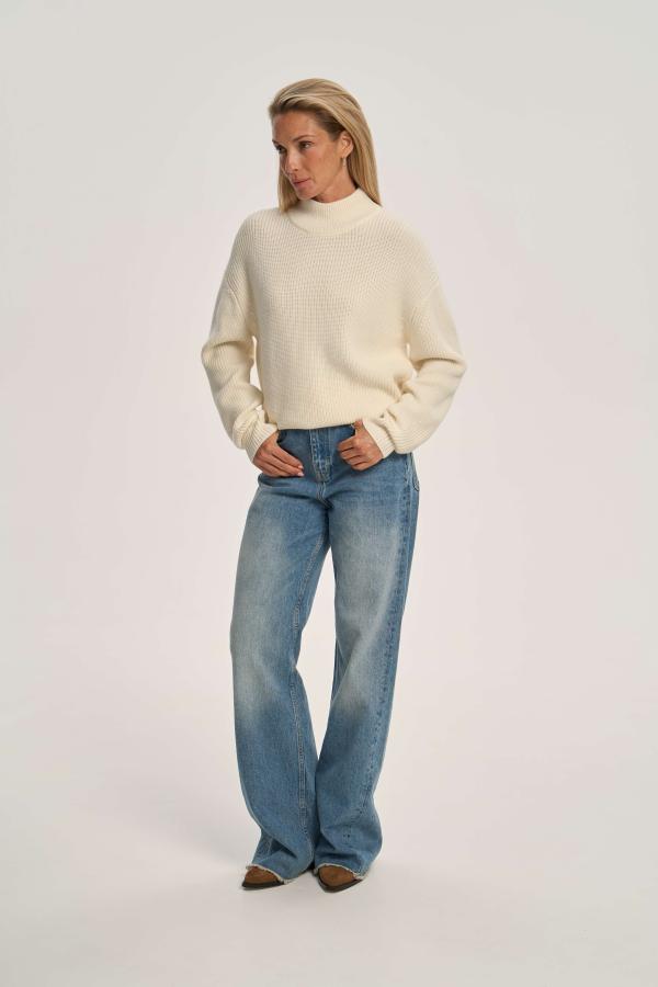 Свитер dress code арт.FW24/K/SWE/009/ML Цвет: Молочный
Свитер dress code арт.FW24/K/SWE/009/ML Цвет: Молочный