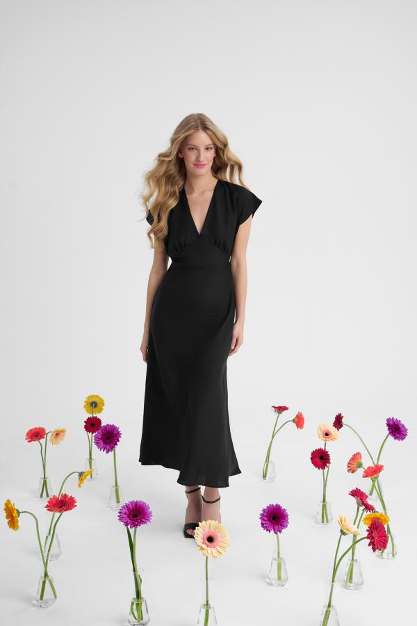 

Платье urban romance арт.SS25/D/3NS/023/BL Цвет: Черный