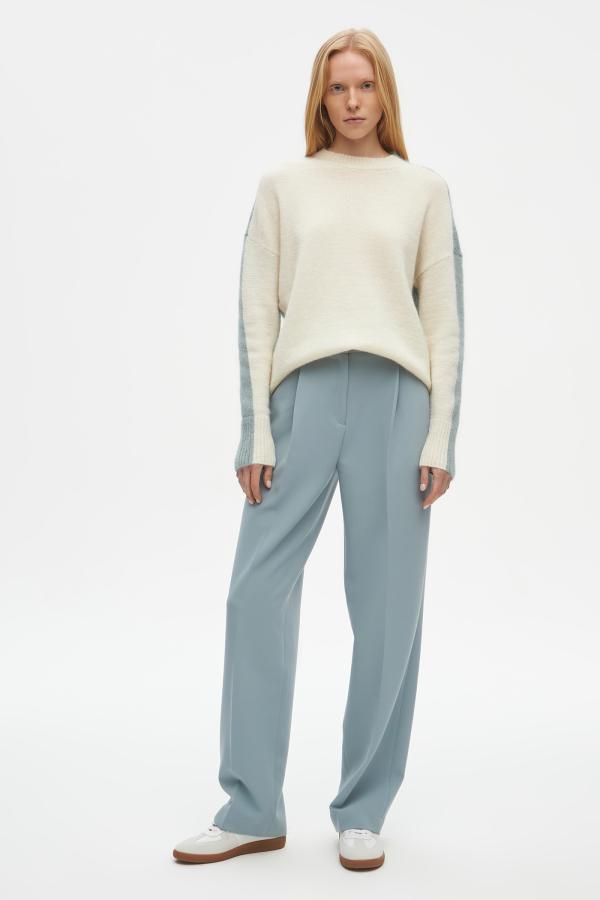 

Джемпер арт.B0123001W Цвет: Молочный / Серо-голубой