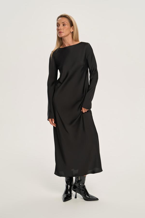 

Платье арт.FW25/D/3SS/001/BL Цвет: Черный