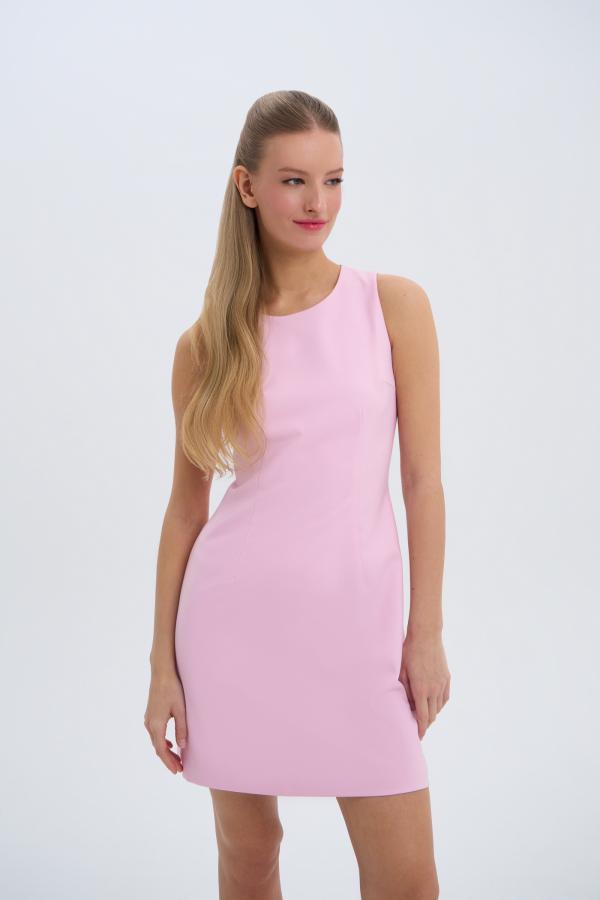 

Платье-футляр la vie en rose арт.SS25/D/1NS/016/PN Цвет: Розовый